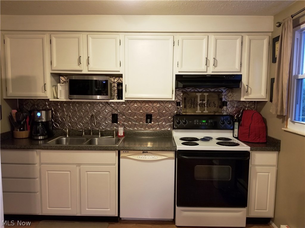 Country - Residential