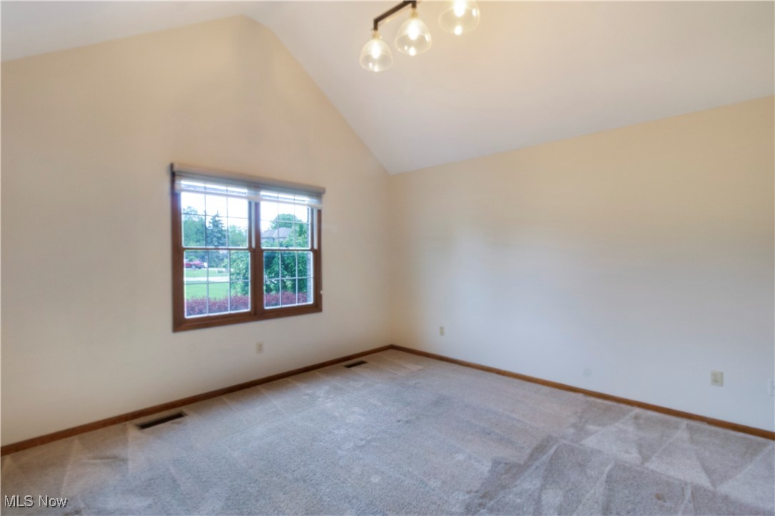 28420 Glen Hollow Lane, Olmsted Falls, Ohio image 16