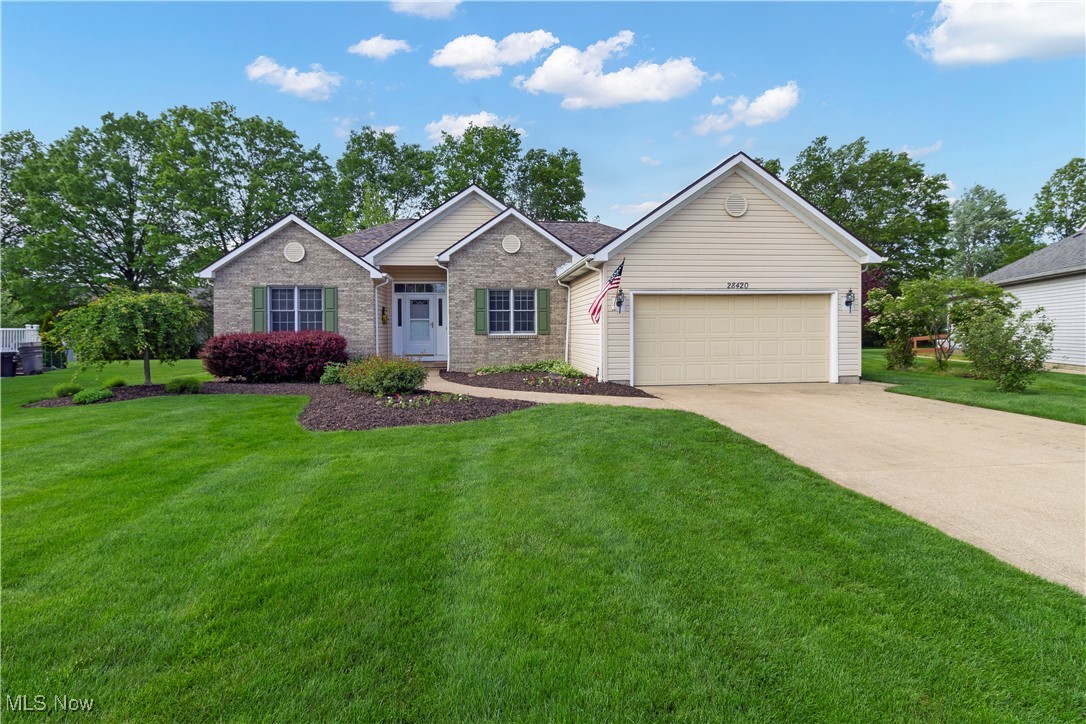 28420 Glen Hollow Lane, Olmsted Falls, Ohio image 31