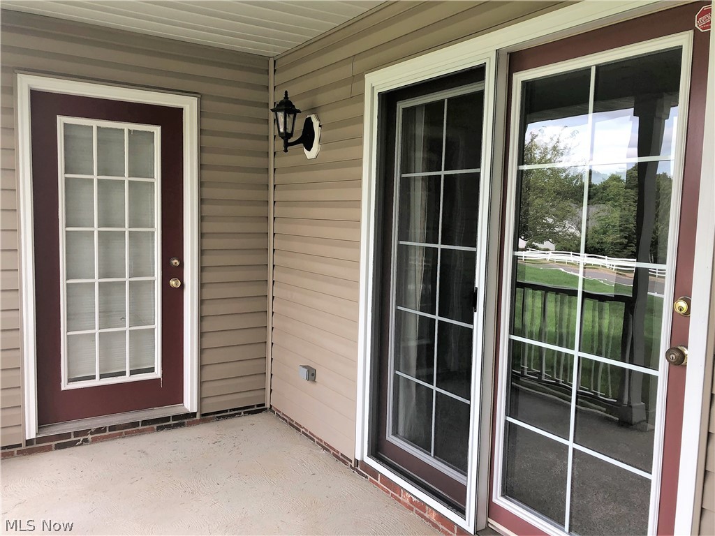 Macintosh Farms Condo 02 - Residential