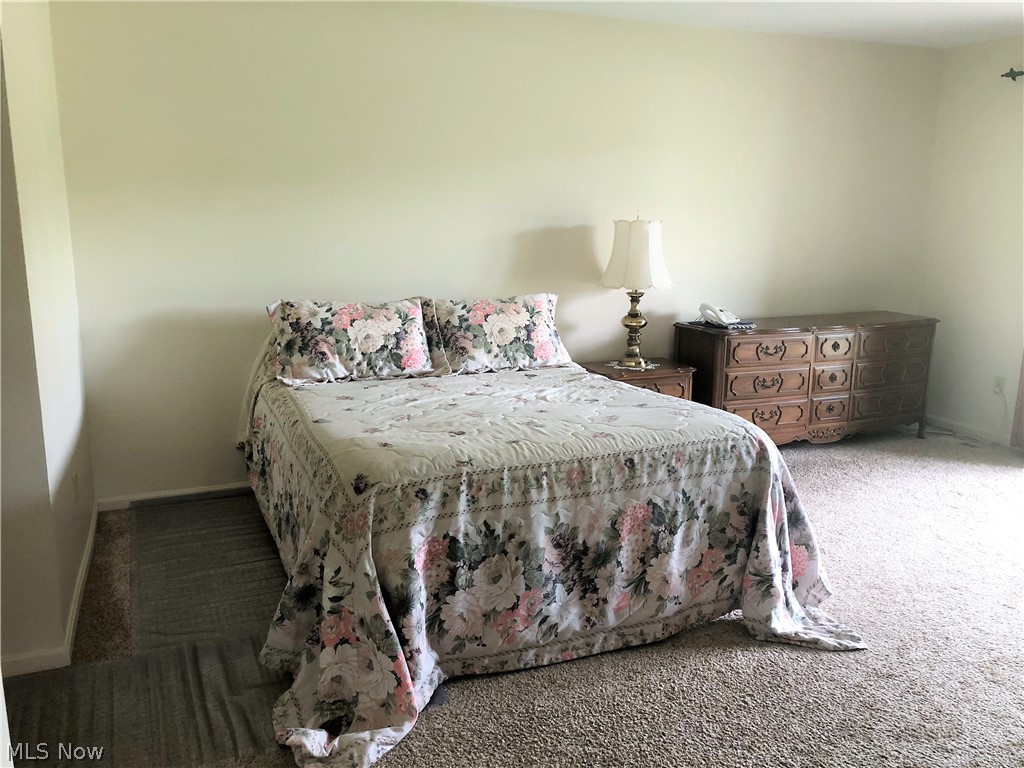 Macintosh Farms Condo 02 - Residential