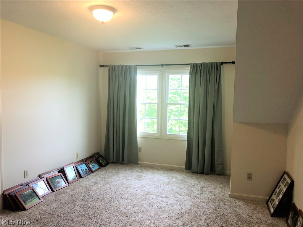 Macintosh Farms Condo 02 - Residential