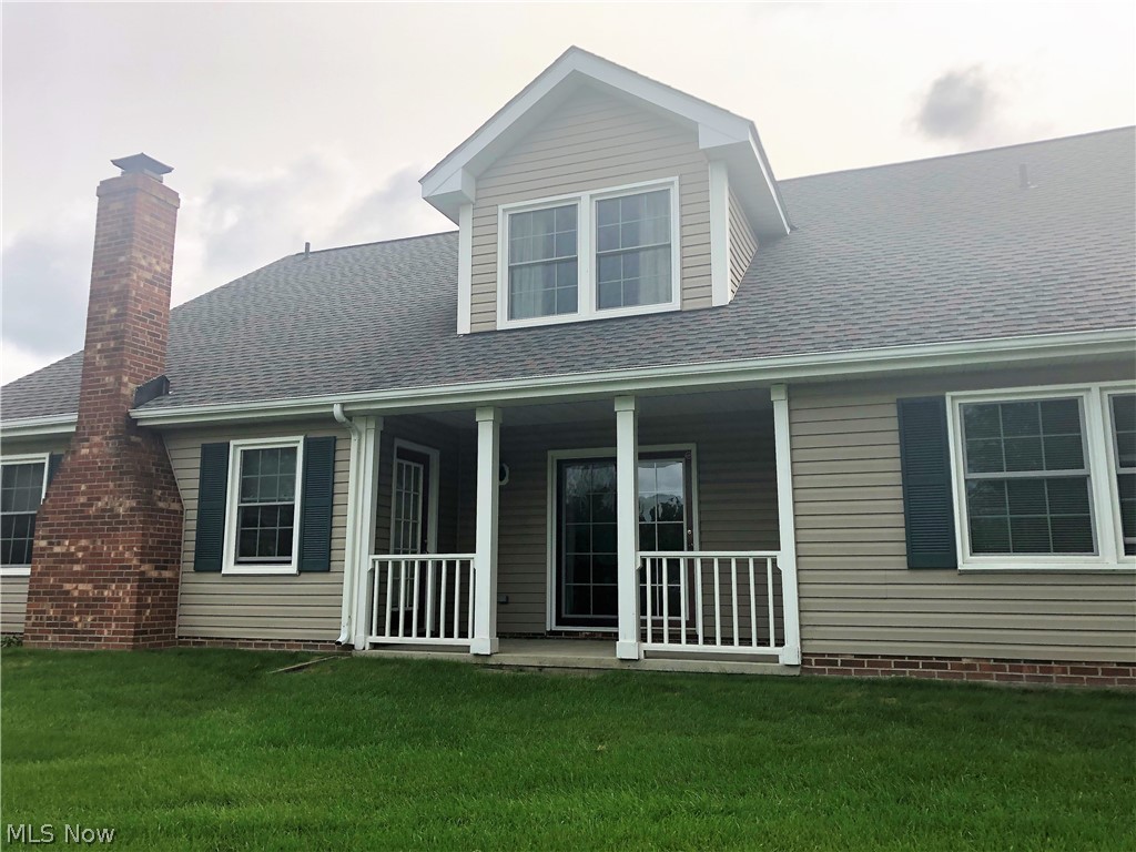 Macintosh Farms Condo 02 - Residential