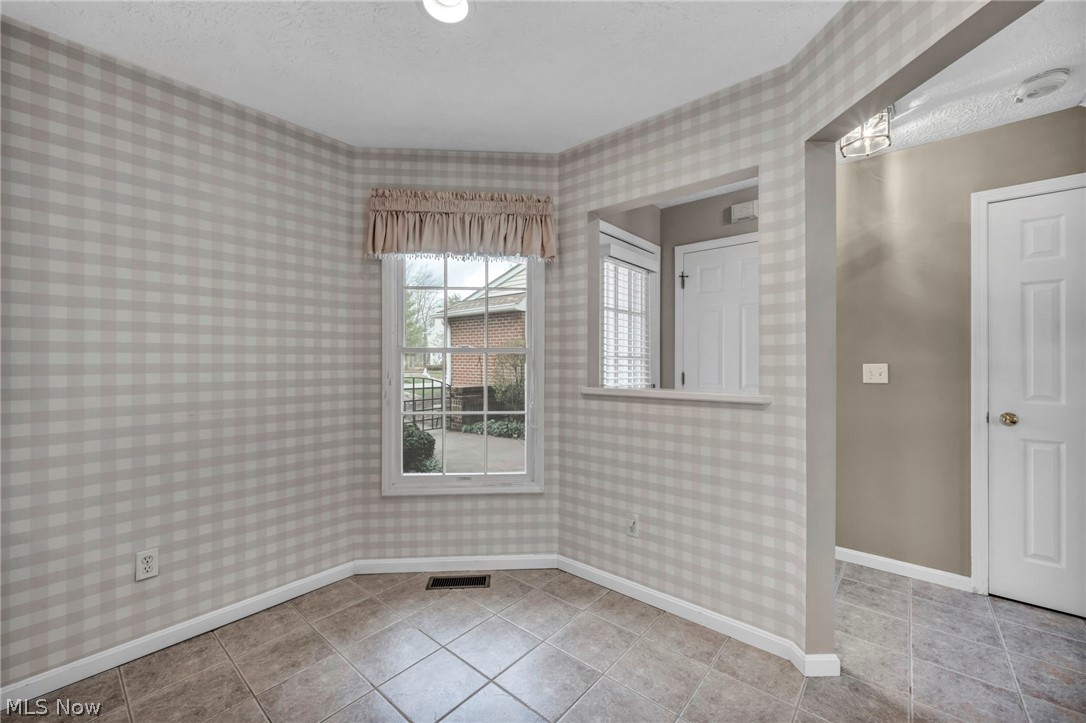 Wyndgate Condo - Residential