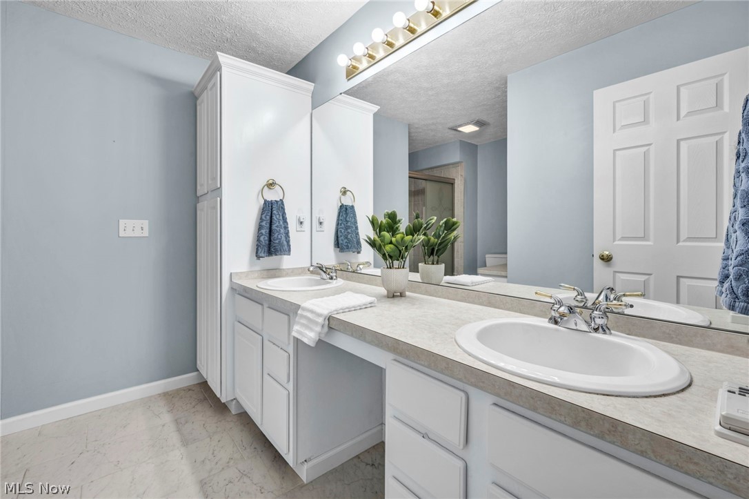 Wyndgate Condo - Residential