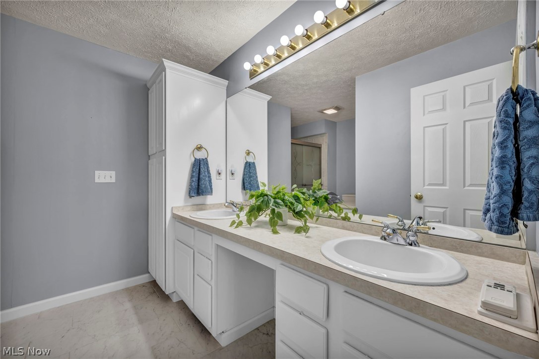 Wyndgate Condo - Residential