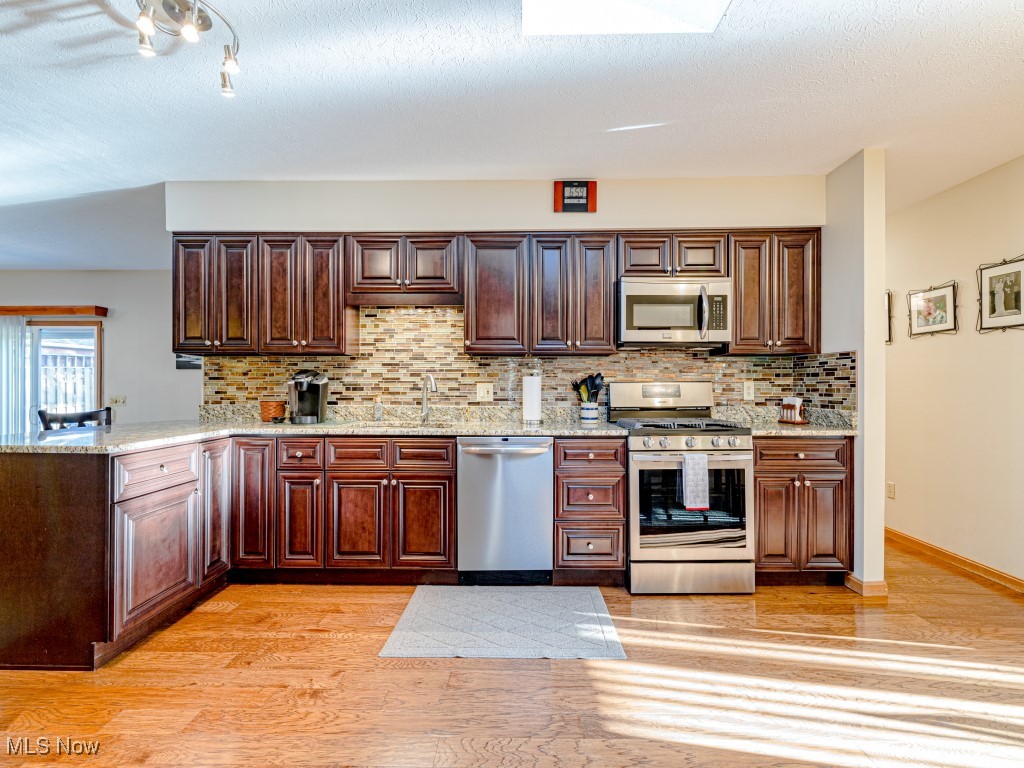 1071 Gettysburg Drive, Parma, Ohio image 8