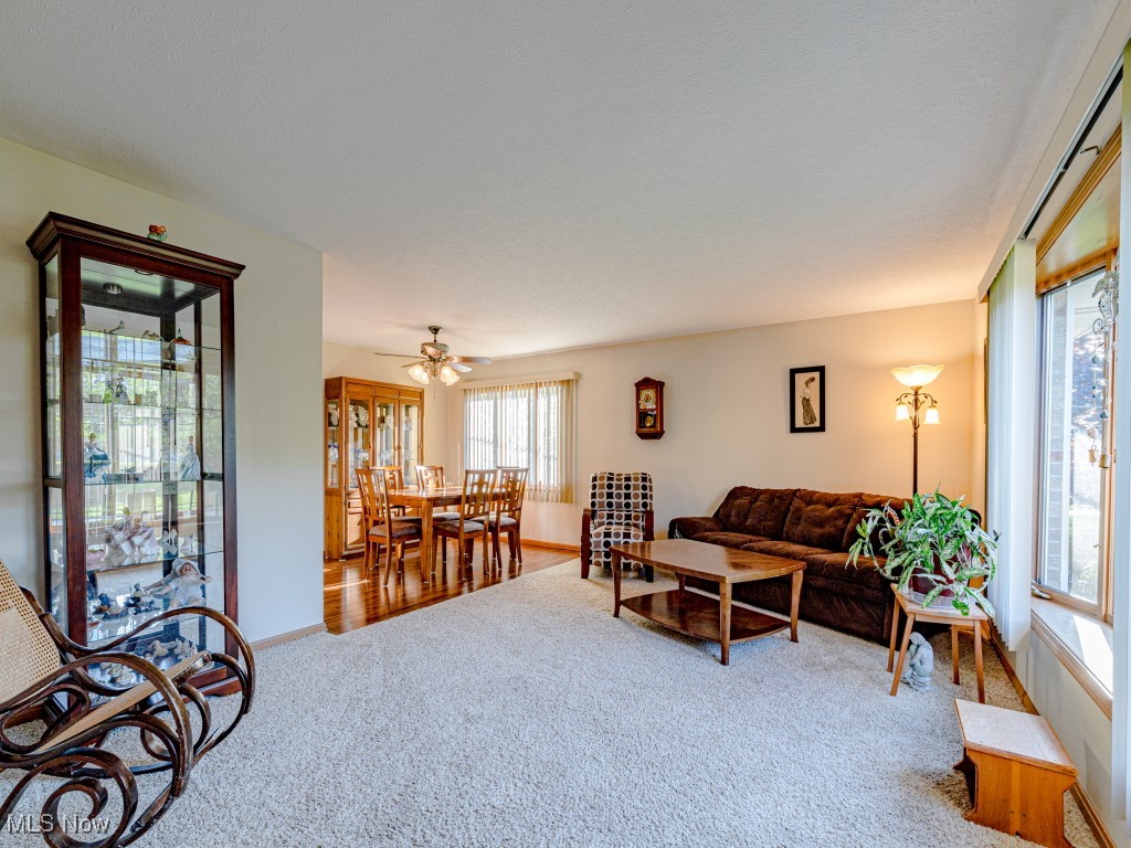 1071 Gettysburg Drive, Parma, Ohio image 4