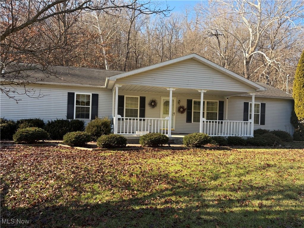 Photo of 3905 N Wedgewood Drive, Mcconnelsville, OH 43756 (MLS # 5179018)