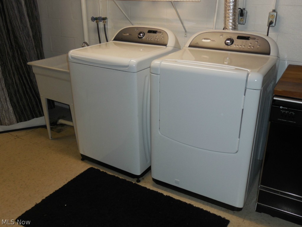 Applewood Acres - Residential