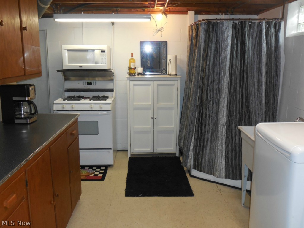 Applewood Acres - Residential