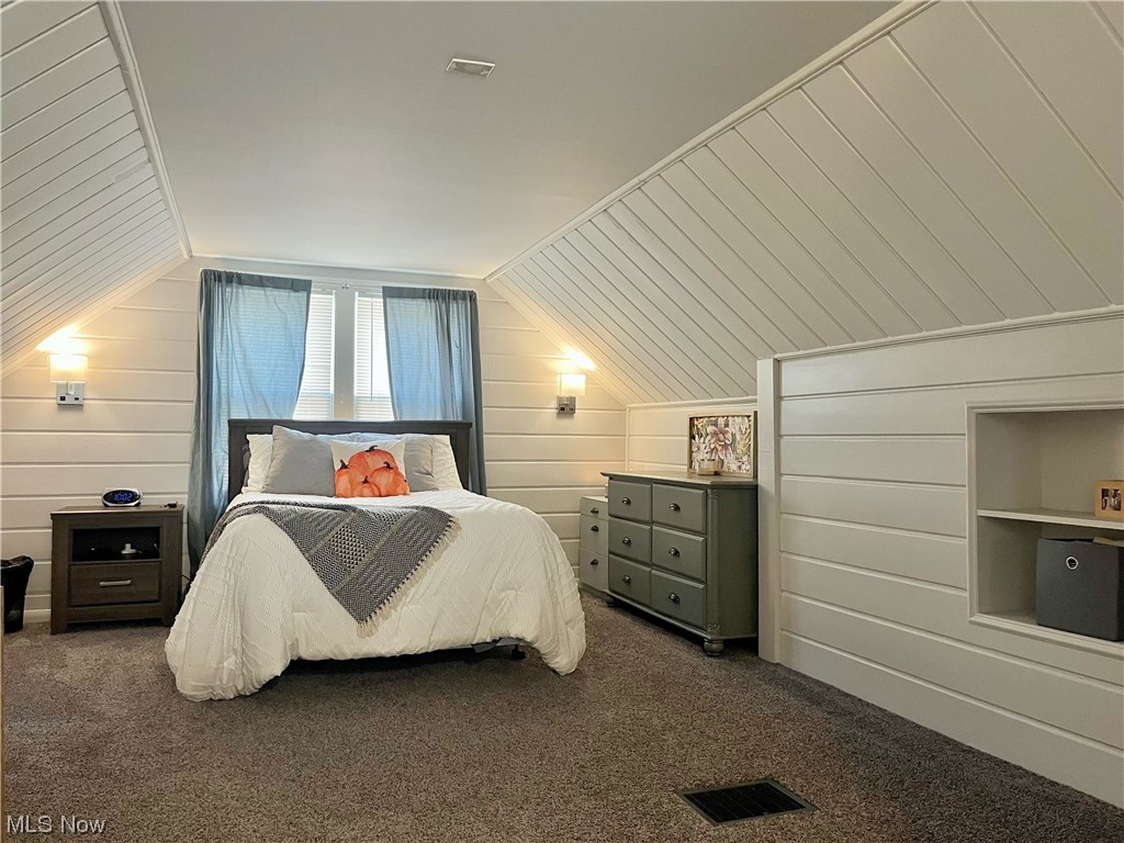 Lorain Woods - Residential