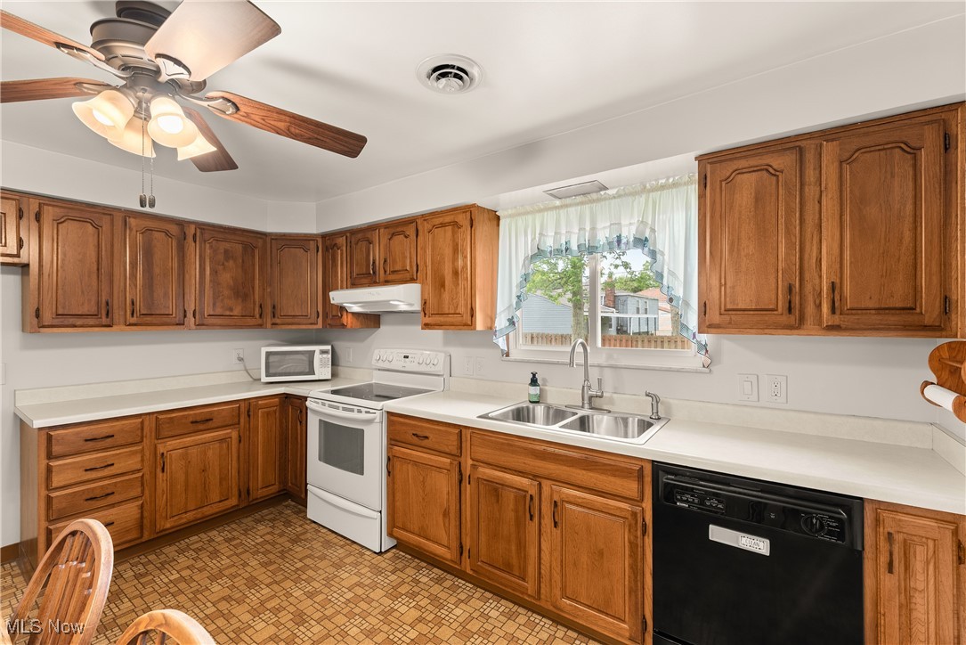 28023 Terrace Drive, North Olmsted, Ohio image 14