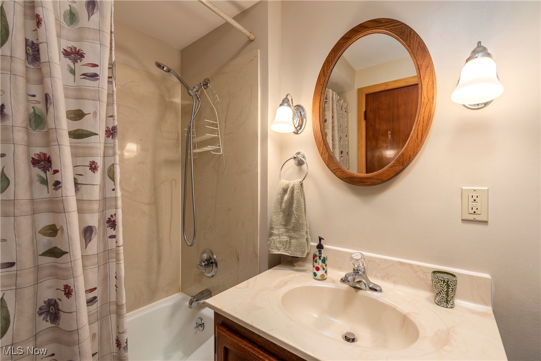 28023 Terrace Drive, North Olmsted, Ohio image 34