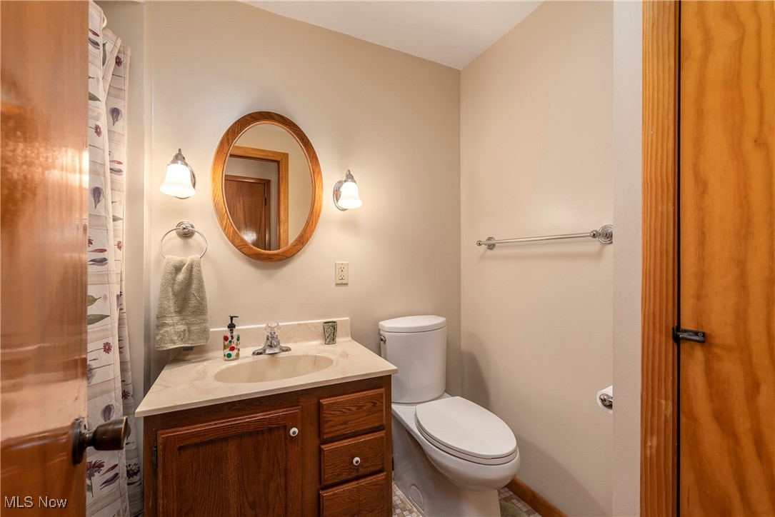 28023 Terrace Drive, North Olmsted, Ohio image 35