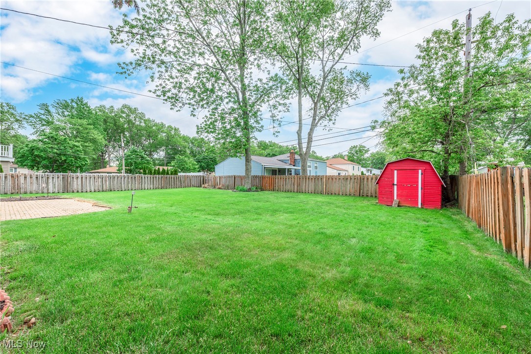 28023 Terrace Drive, North Olmsted, Ohio image 38