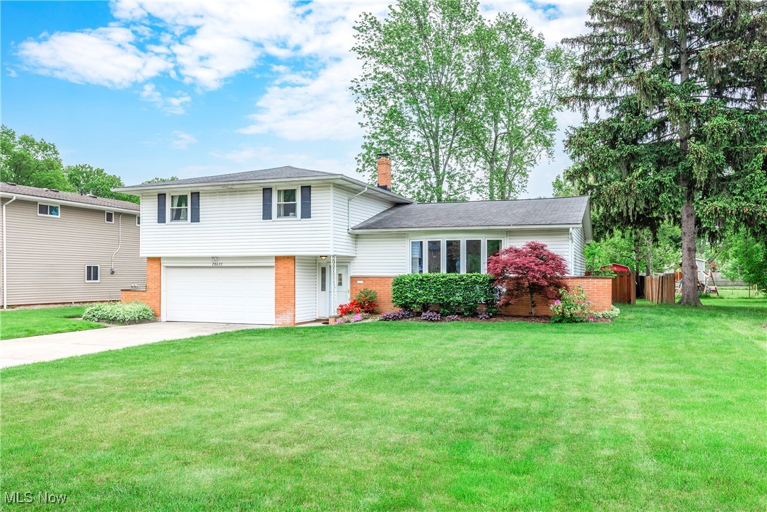 28023 Terrace Drive, North Olmsted, Ohio image 2