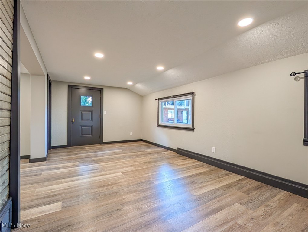 Village/Hartville - Residential