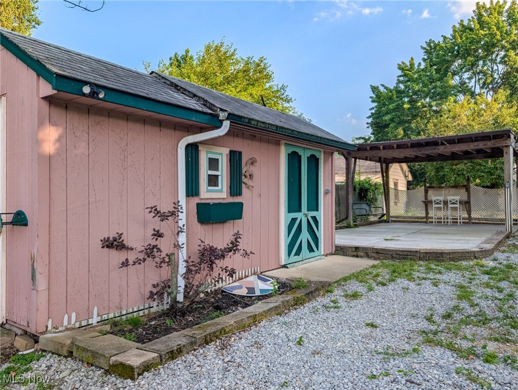 Village/Hartville - Residential