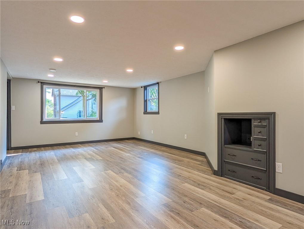 Village/Hartville - Residential