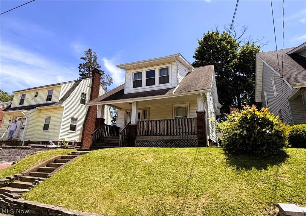 Photo of 1502 25th Street NW, Canton, OH 44709 (MLS # 5211087)