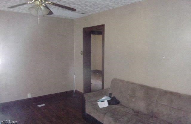 D Schatzingers Superior Park Su - Residential Income