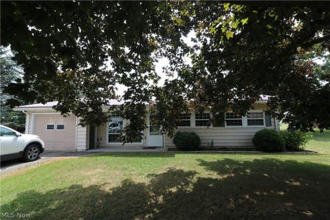 Homes For Sale - 28 Elmwood Drive<br/> Greenwich, OH 44837