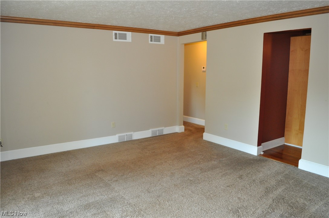 Heatherwood Knolls - Residential Lease