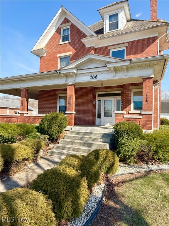706 Dewey Avenue, Saint Marys, West Virginia image 1