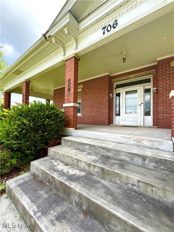 706 Dewey Avenue, Saint Marys, West Virginia image 2