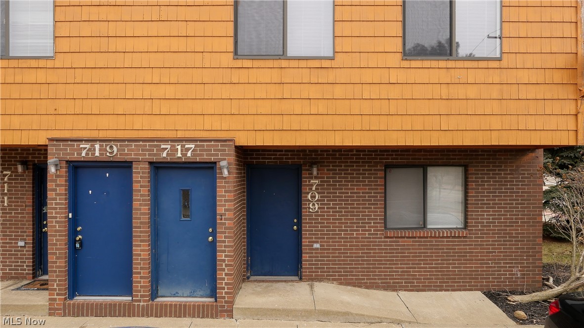 709-717 Carroll St Akron OH 44304 is a DUPLEX with all living on one floor, the 2nd floor unit has 2 bedrooms & 2 full bathrooms and the 1st floor unit is 2 bedrooms & 1 full bathroom with all 4 bedrooms renting at $450 each for total of $1,800 per month and each of the 4 units have in unit laundry. MUST be sold with mirror image 709-717 Carroll St Akron for a total of 4 units (2 duplexes) at $3,600 monthly income, includes all utilities. Must Be Sold WITH 711-719 Carroll St as a Package which is MLS #4351925 so each duplex is $100,000 for a package price @ $200,000. Even thru the pandemic these 4 units (2 duplexes) have had great occupancy, currently 7 of 8 bedrooms are being occupied @ $450 each, most leases thru mid August and many tenants have expressed the wish to renew their leases at that time. Each unit has a $500 association fee annually towards the common spaces like the parking lots, walkways, mailbox site, lighting of parking lot, entry & signage maintenance, snowplowing, s