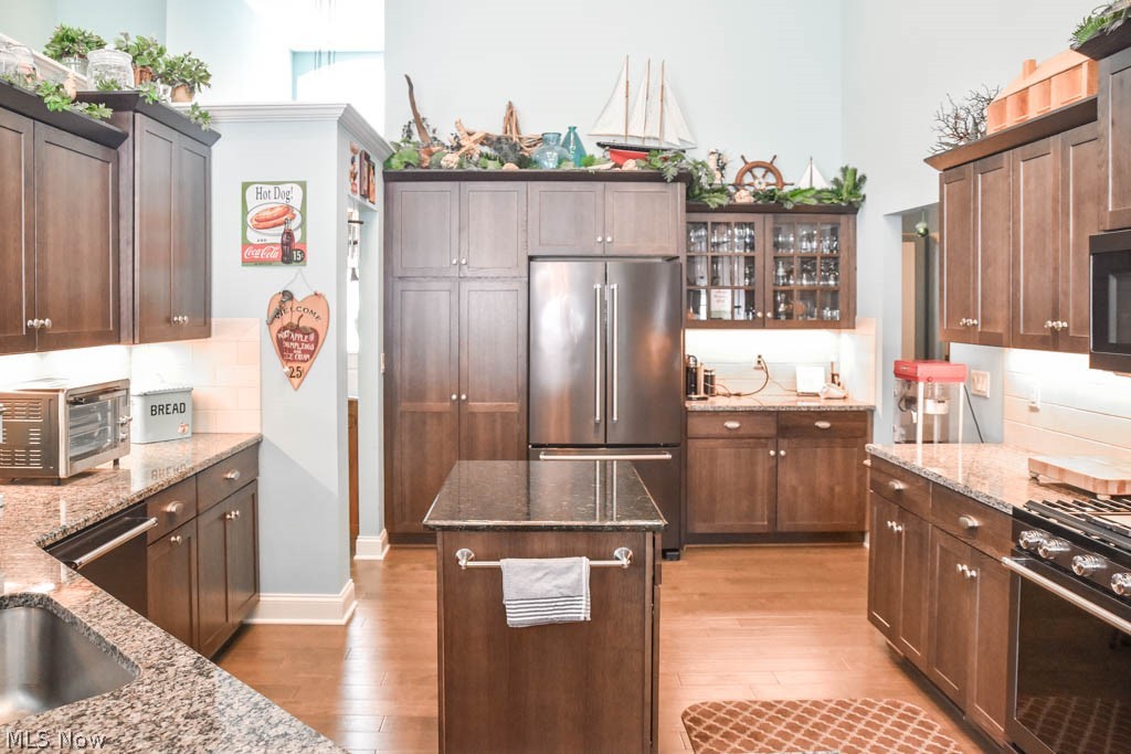 Waterside Condo - Residential