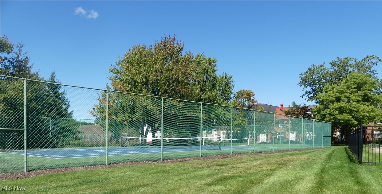 King James South Condo B - Residential