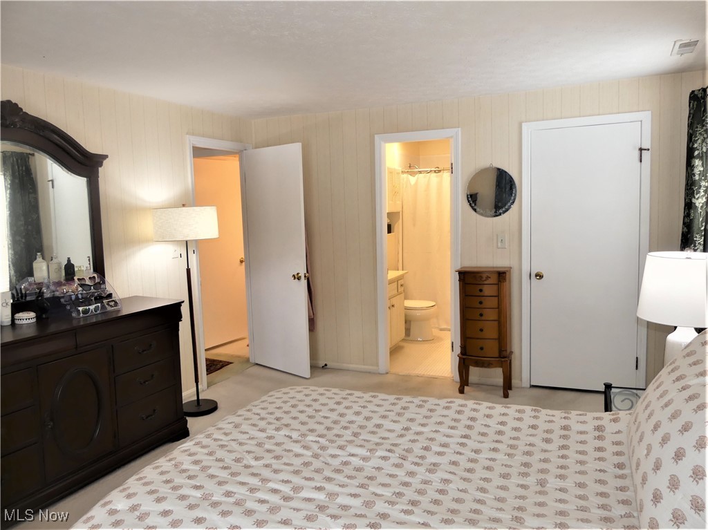 King James South Condo B - Residential