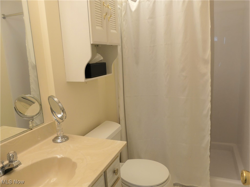 King James South Condo B - Residential