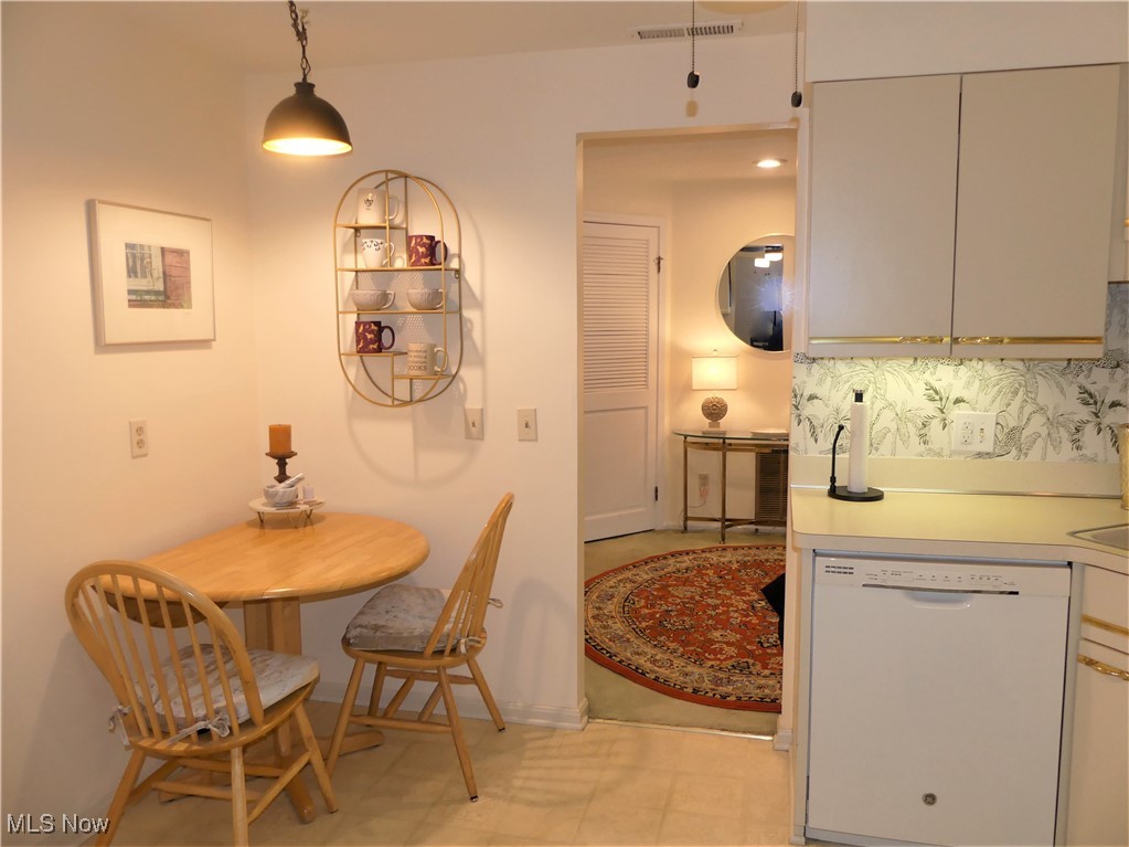 King James South Condo B - Residential