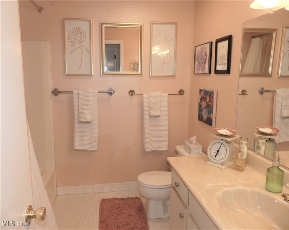 King James South Condo B - Residential