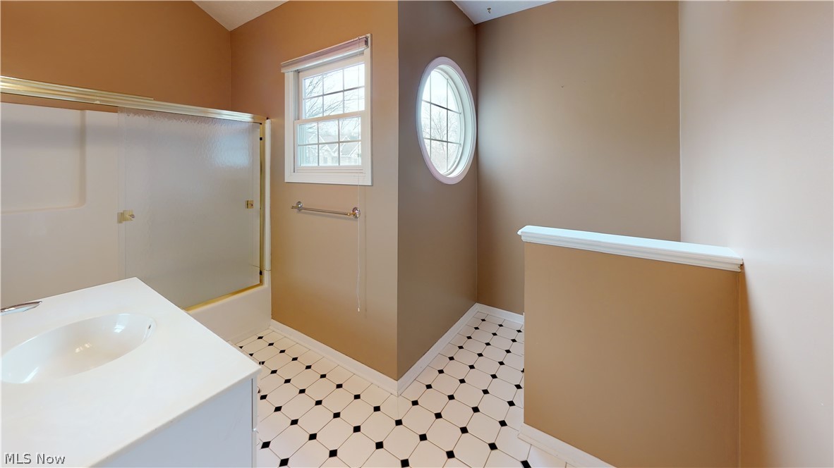 Woodhawk Club Condo II Ph III - Residential