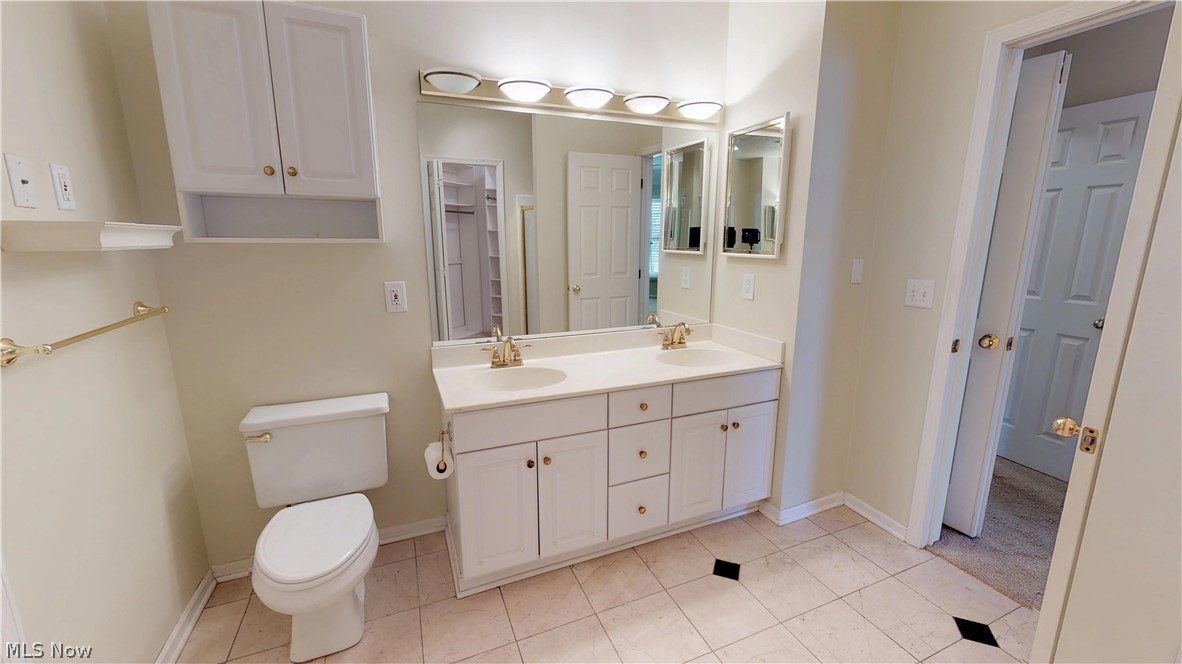 Woodhawk Club Condo II Ph III - Residential