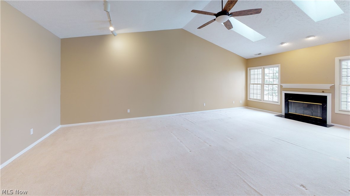 Woodhawk Club Condo II Ph III - Residential