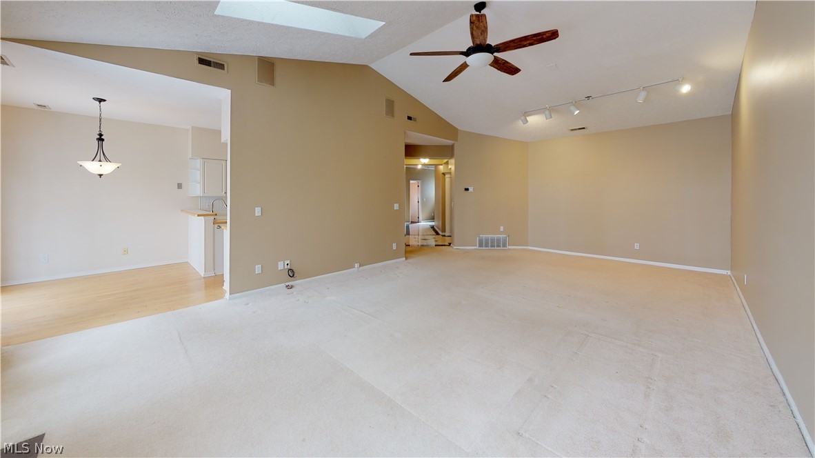 Woodhawk Club Condo II Ph III - Residential