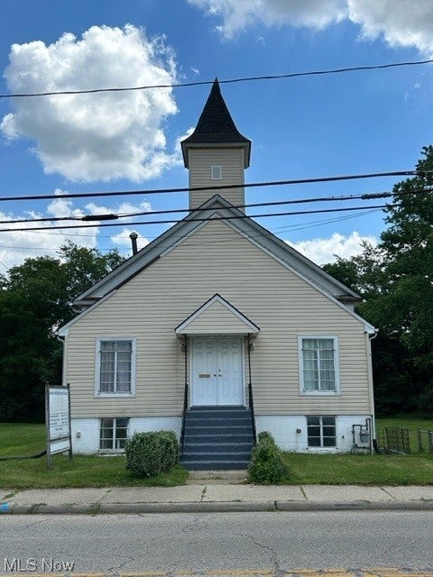 Photo for 325 S Van Buren Avenue