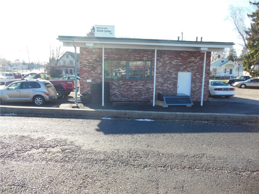 Elyria Township - Commercial Sale