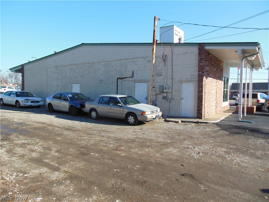 Elyria Township - Commercial Sale