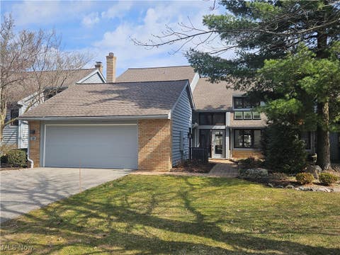 Photo for 10 Kenwood Court