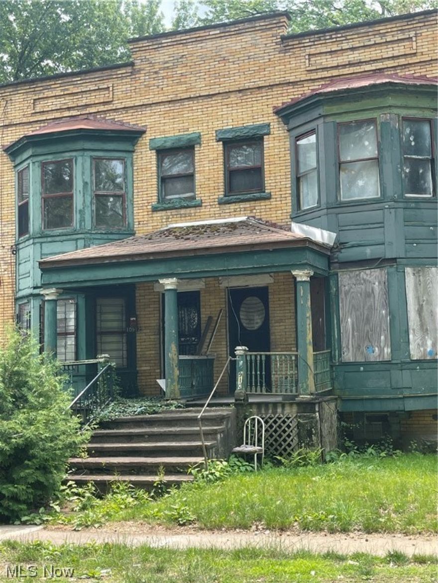 Calling all handymen here is a great fixer upper. The home does need a complete remodel . It features a large living room with a connected dining room. Nice kitchen space. 3 bedrooms and 1 bath are all on the second level.
Seller is selling as is