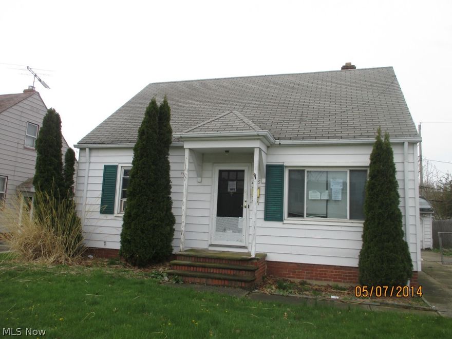 Cute bungalow with two bedrooms and possible third bedroom by finishing attic.  Spacious eat-in-kitchen and hardwood floors make this a great home!  Other amenities include a 2.5 car garage, central air and full basement.  This is a Fannie Mae HomePath Property. This property is approved for HomePath Renovation Mortgage Financing.