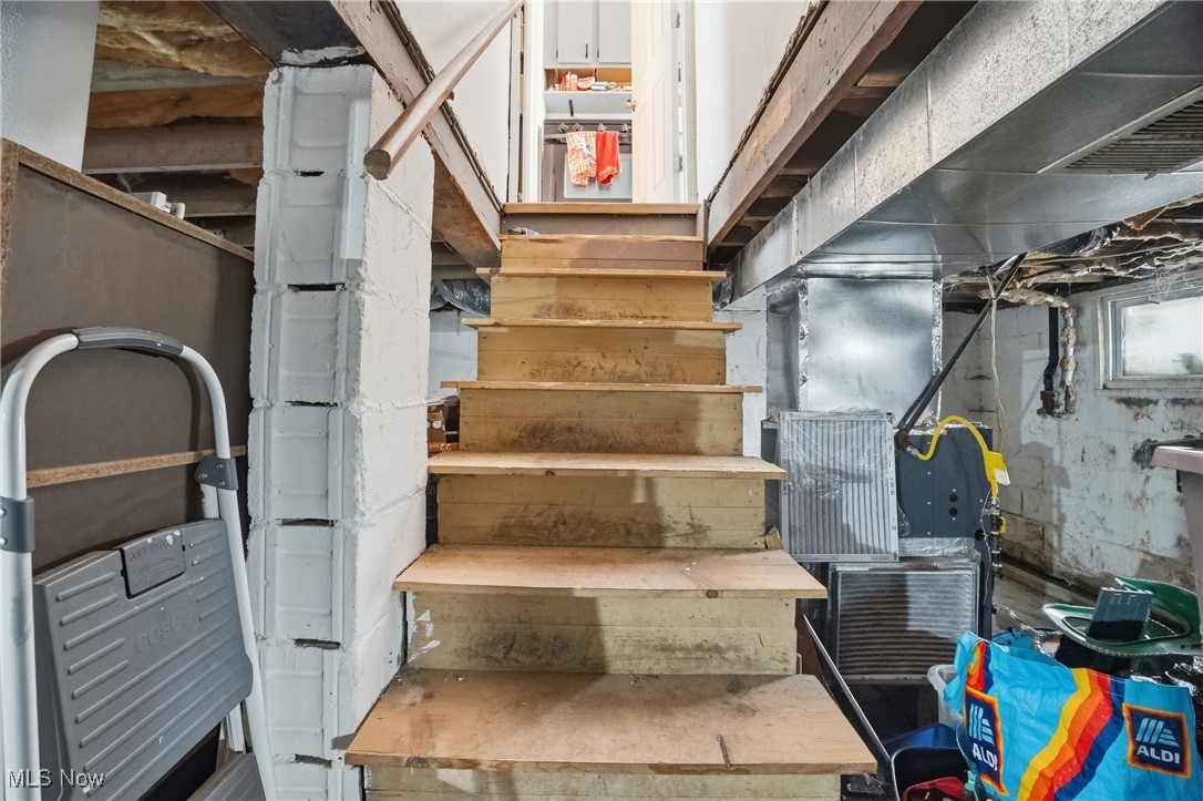 Roselynne Heights Adn - Residential