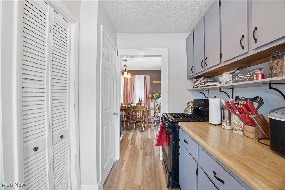 Roselynne Heights Adn - Residential