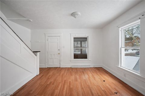 Tiny photo for 434 Matthews Street, Akron, OH 44306 (MLS # 5187010)